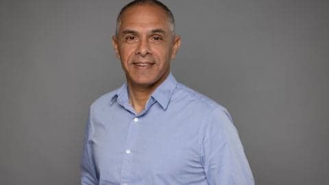 A double-edged sword? Founder Teams' Prior International Experience and INV International Scale-up