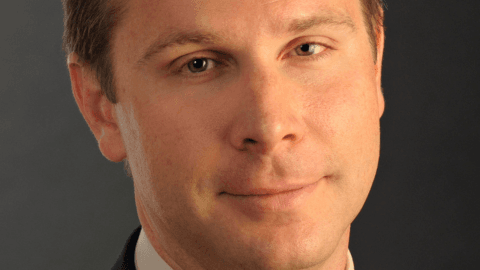 Modeling corporate bond returns